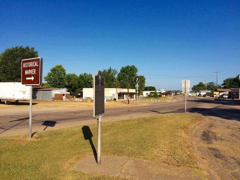 The view west on U.S. Highway 82 (NW Front Street) image. Click for full size.