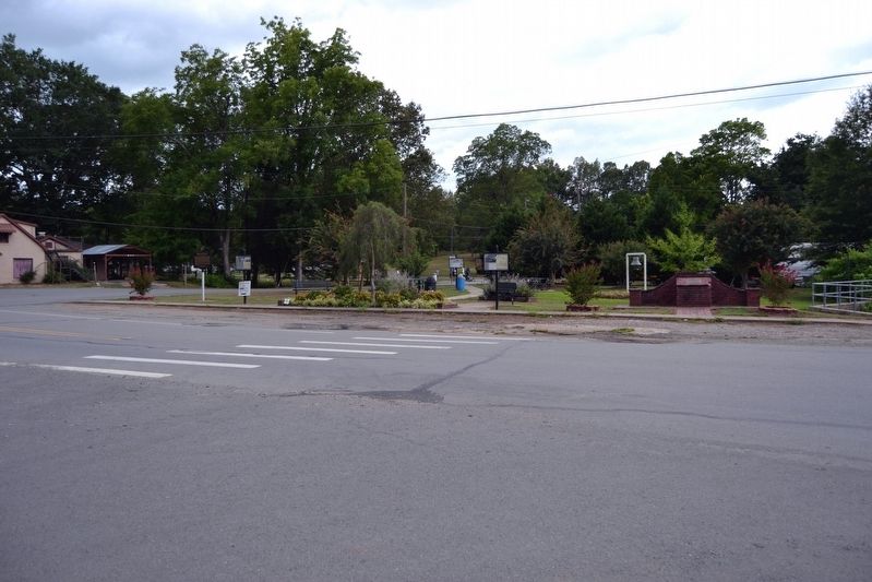 Rhodes Park in DeValls Bluff image. Click for full size.