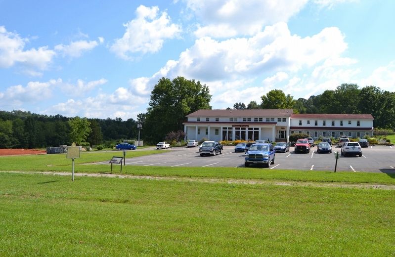 Diamond Caverns Entrance Building image. Click for full size.