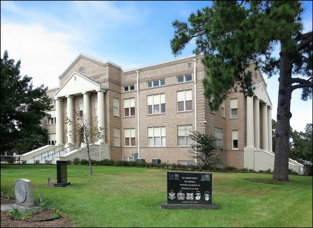San Jacinto County Courthouse. Click for full size. San Jacinto County Courthouse image. Click for full size.