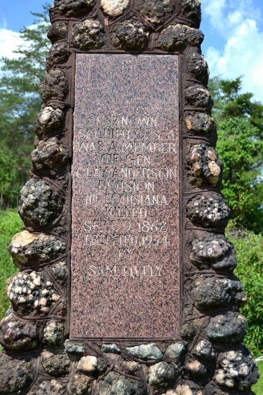 Unknown Confederate Soldier Monument Marker. Click for full size. Unknown Confederate Soldier Monument Marker image. Click for full size.
