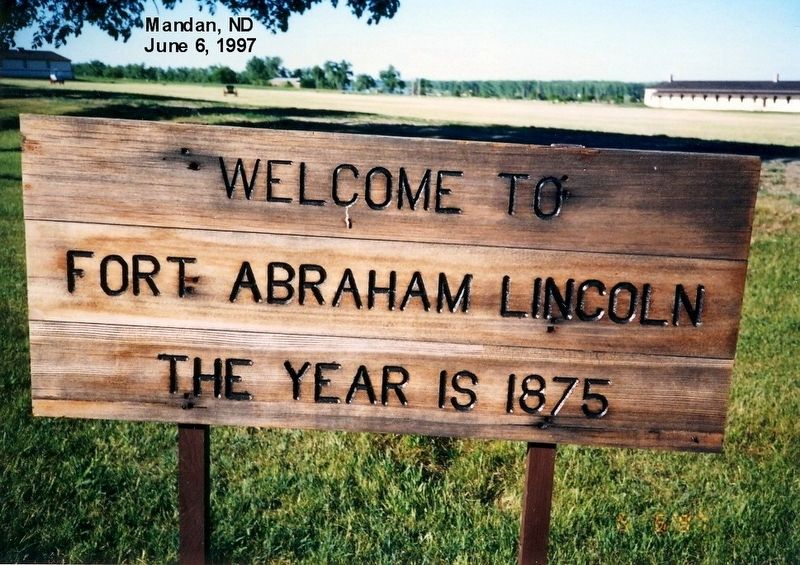 Sign at the entrance to Fort Abraham Lincoln image. Click for full size.