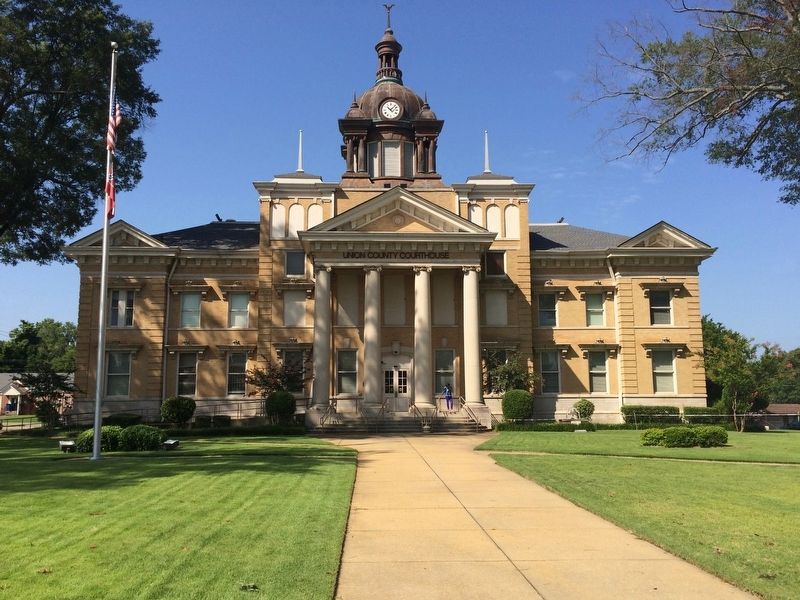 Union County Courthouse image. Click for full size.
