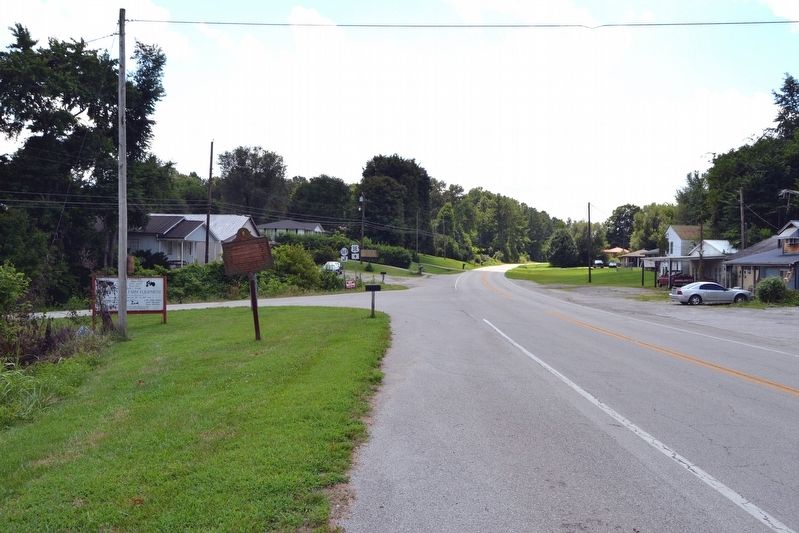 View to South from US 31E. Click for full size. View to South from US 31E image. Click for full size.