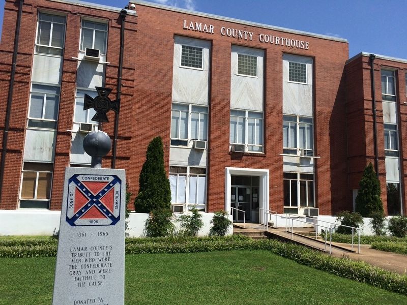 Lamar County Courthouse & Confederate Memorial. Click for full size. Lamar County Courthouse & Confederate Memorial image. Click for full size.