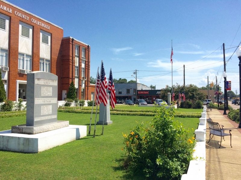 Lamar County Korea & Vietnam Memorial at Courthouse. image. Click for full size.