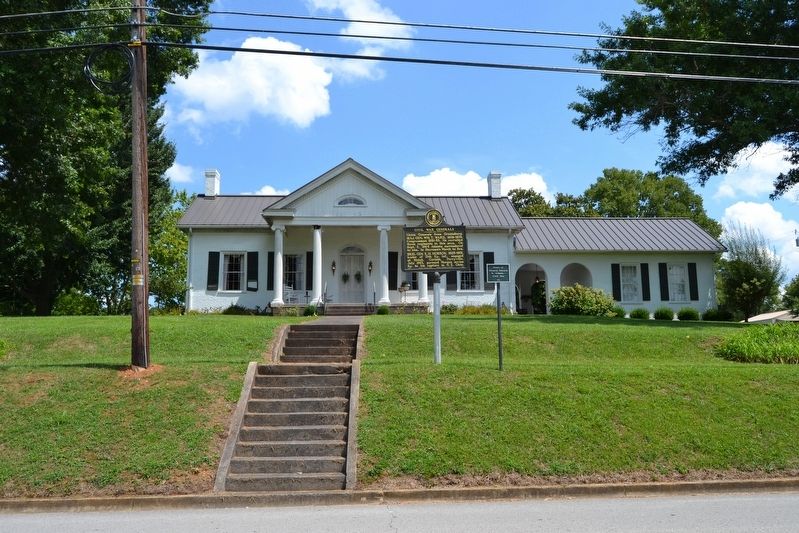 Marker in Front of Home of General Hobson. Click for full size. Marker in Front of Home of General Hobson image. Click for full size.