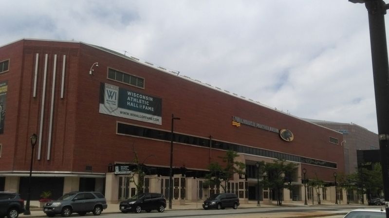 UW-Milwaukee Panther Arena image. Click for full size.