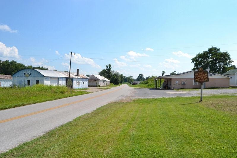 View to South Along Hiseville-Center Road (Highway 314). Click for full size. View to South Along Hiseville-Center Road (Highway 314) image. Click for full size.