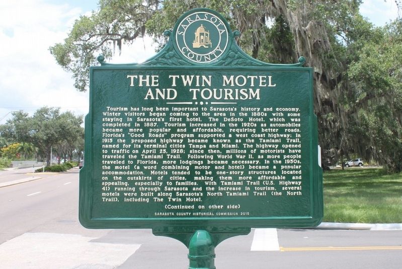 The Twin Motel and Tourism Marker image. Click for full size.