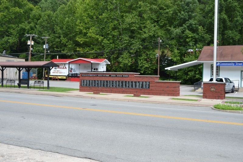 Jenkins - Dunham - Burdine World War II Veterans Memorial image. Click for full size.