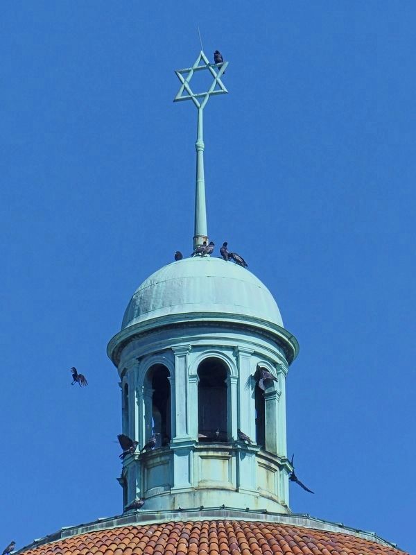 Eutaw Place Temple Cupola image. Click for full size.