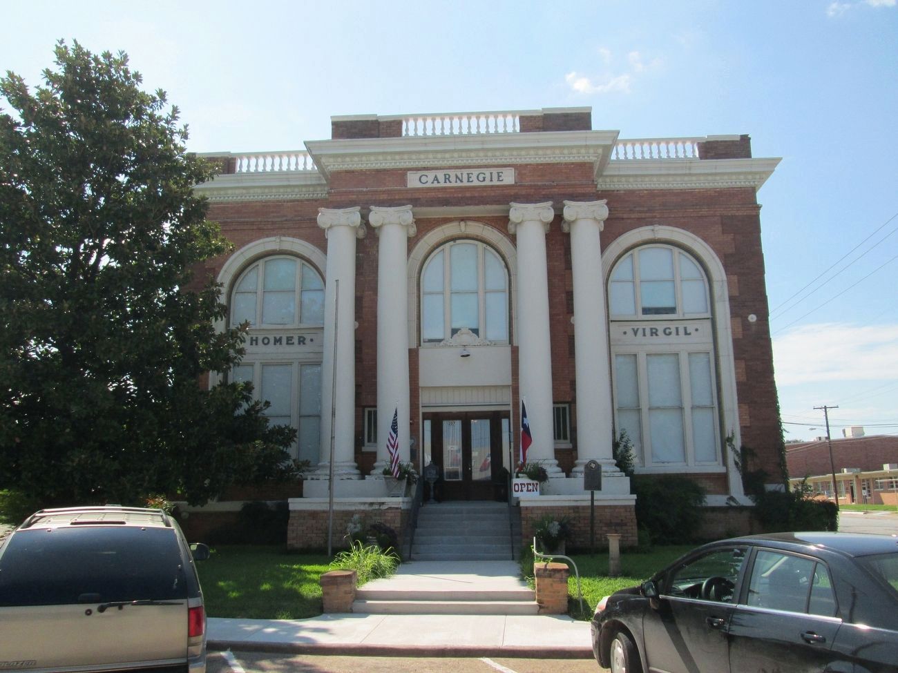 Carnegie Library Building image. Click for full size.