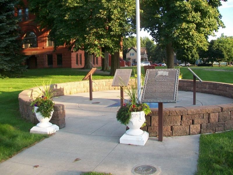 Mason County Veterans Memorial image. Click for full size.