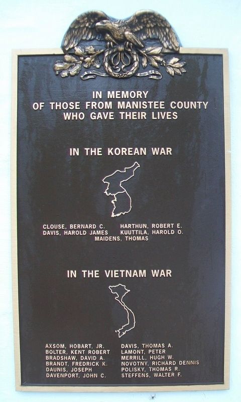 Manistee County War Memorial Marker image. Click for full size.