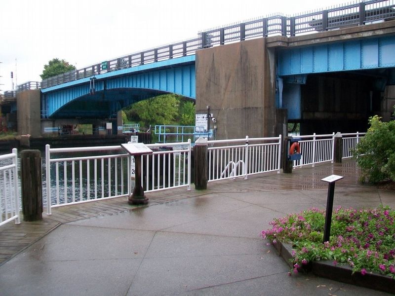 The Maple Street Bridge and Marker image. Click for full size.