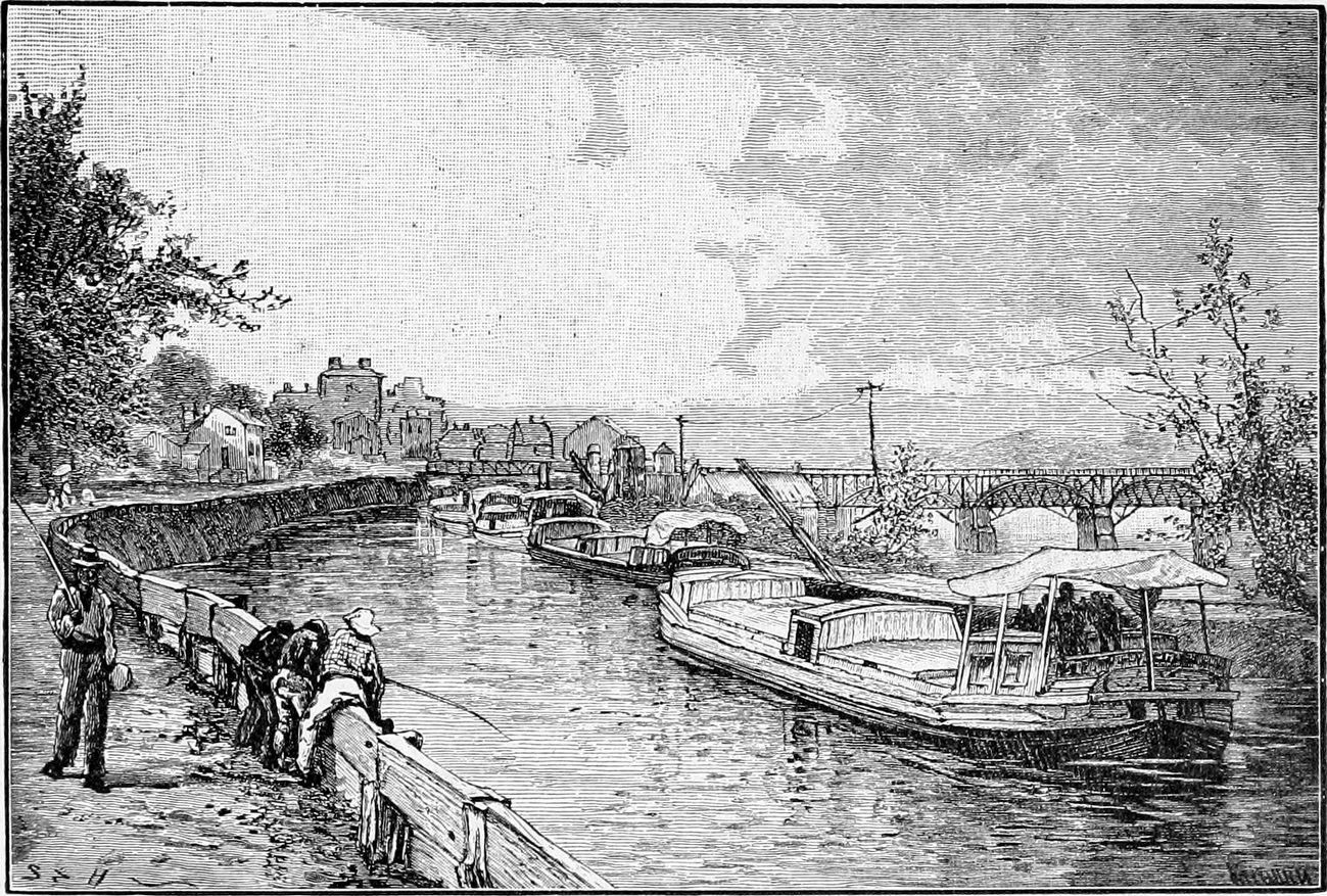 Chesapeake and Ohio Canal, at Georgetown Aqueduct Bridge. Click for full size. Chesapeake and Ohio Canal, at Georgetown Aqueduct Bridge image. Click for full size.