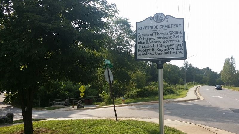 Riverside Cemetery Marker (facing north) image. Click for full size.