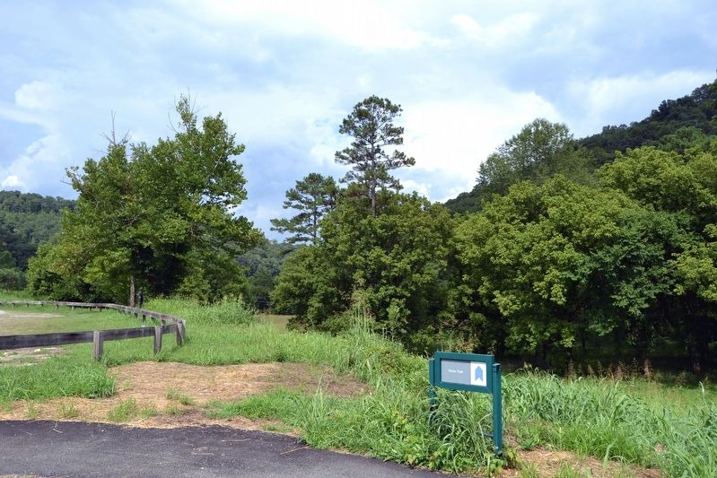 The Start of the Union Trail. Click for full size. The Start of the Union Trail image. Click for full size.