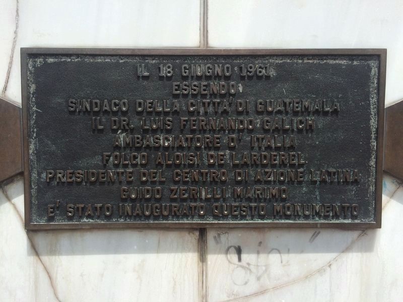 Nearby marker commemorating the relationship between Italy and Guatemala image. Click for full size.