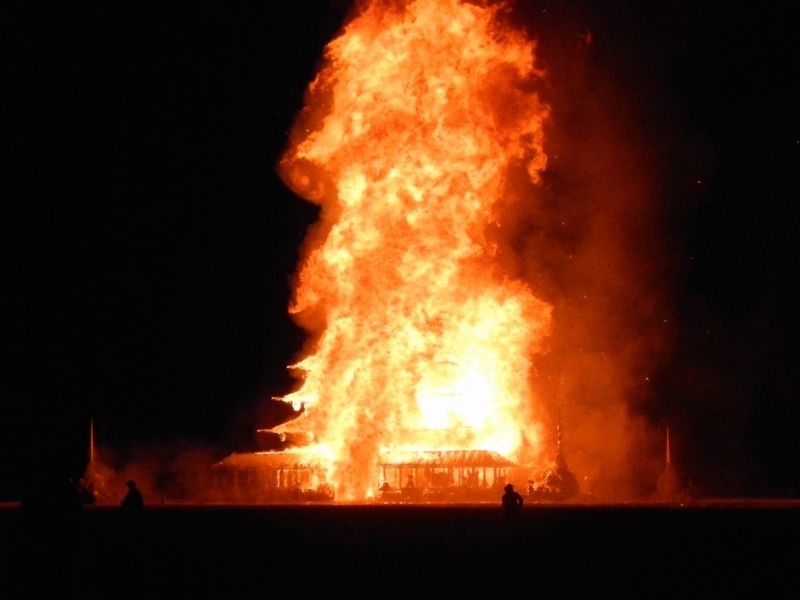 The Temple burning image. Click for full size.