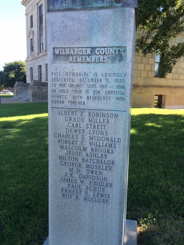 Wilbarger County WWI Memorial. Click for full size. Wilbarger County WWI Memorial image. Click for full size.