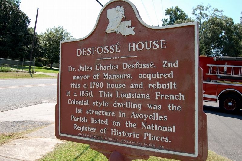 Desfossé House Marker image. Click for full size.