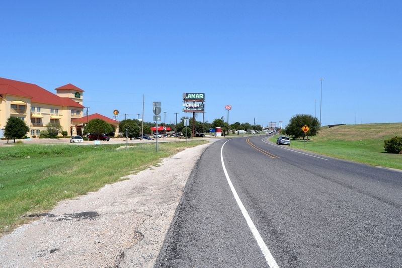 View to Northeast Along I-20 Access Road image. Click for full size.