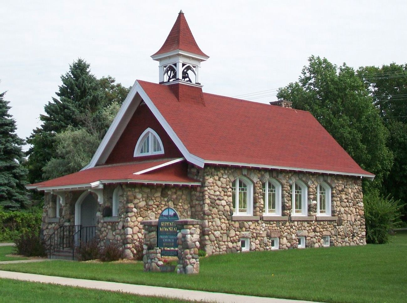 Redpath Memorial Presbyterian Church image. Click for full size.