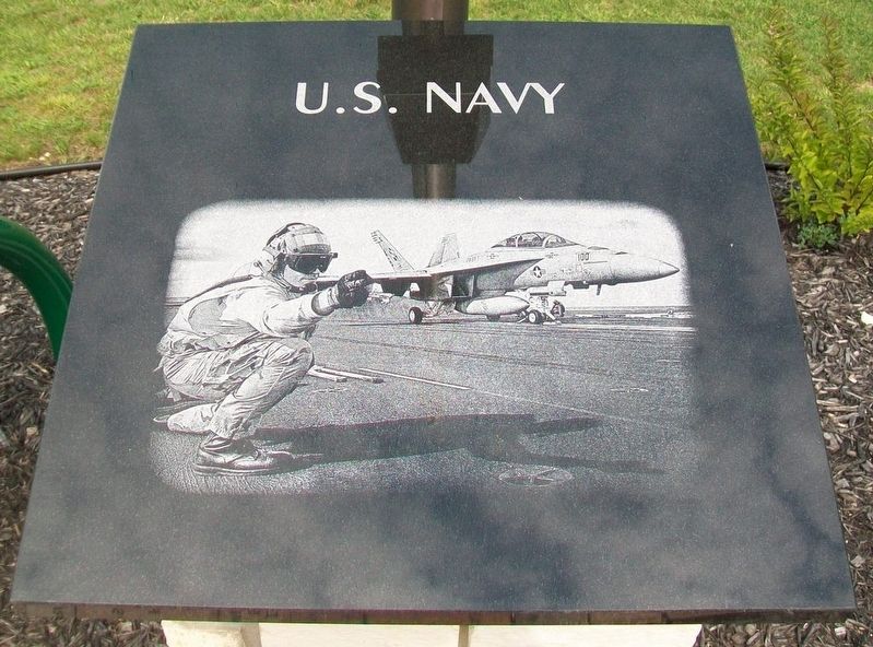 Veterans Memorial U.S. Navy Marker image. Click for full size.