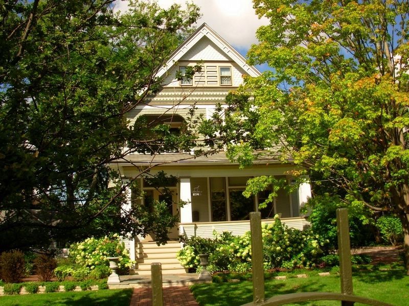Glen Ellyn Main Street Historic District Home. Click for full size. Glen Ellyn Main Street Historic District Home image. Click for full size.