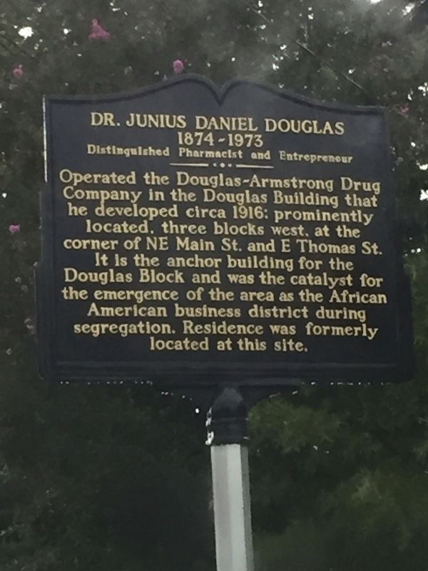 Dr. Junius Daniel Douglas 1874-1973 Marker image. Click for full size.