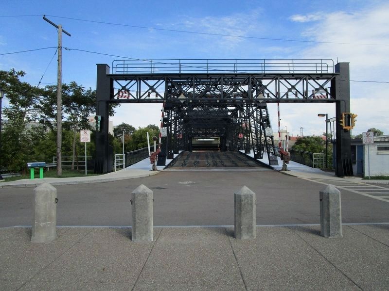 West Ferry Street Bascule Bridge & Marker image. Click for full size.