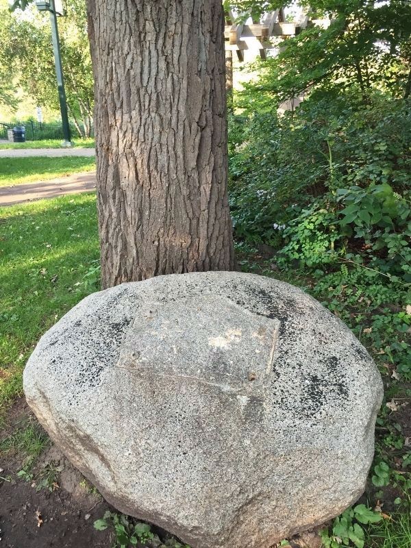 George Washington Bi-Centennial Tree Marker has been stolen. image. Click for full size.