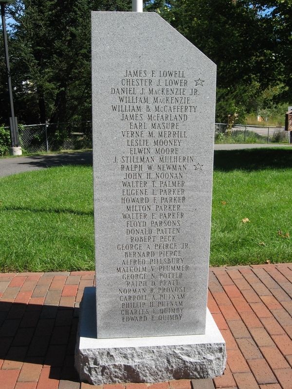 Enfield World War II Monument image. Click for full size.