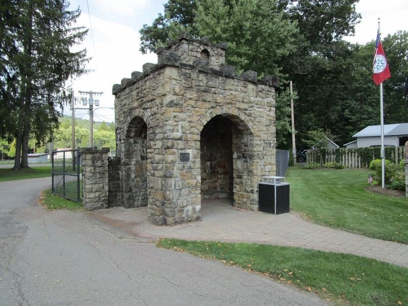 Salamanca Veterans Park Gate Shelter image. Click for full size.