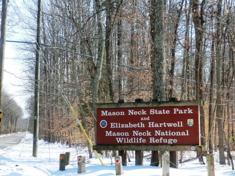 Sign at the entrance to Mason Neck State Park image. Click for full size.