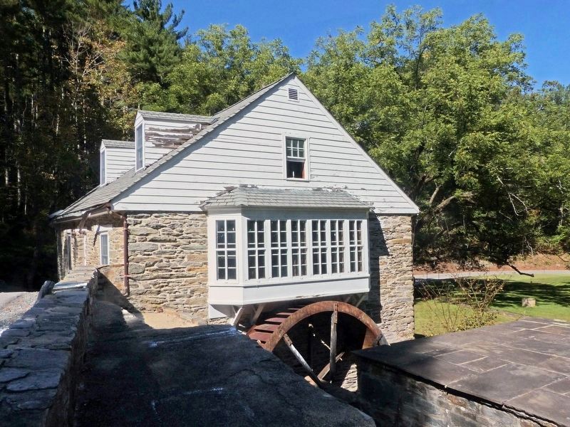 Fosters "Masemore" Mill <br> showing the steel water wheel. Click for full size. Fosters "Masemore" Mill <br> showing the steel water wheel image. Click for full size.