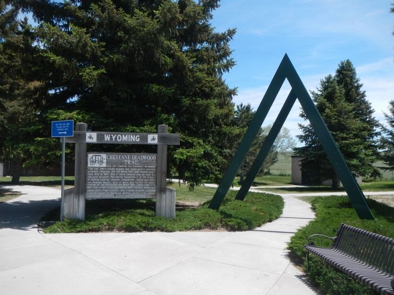 Cheyenne-Deadwood Trail Marker image. Click for full size.