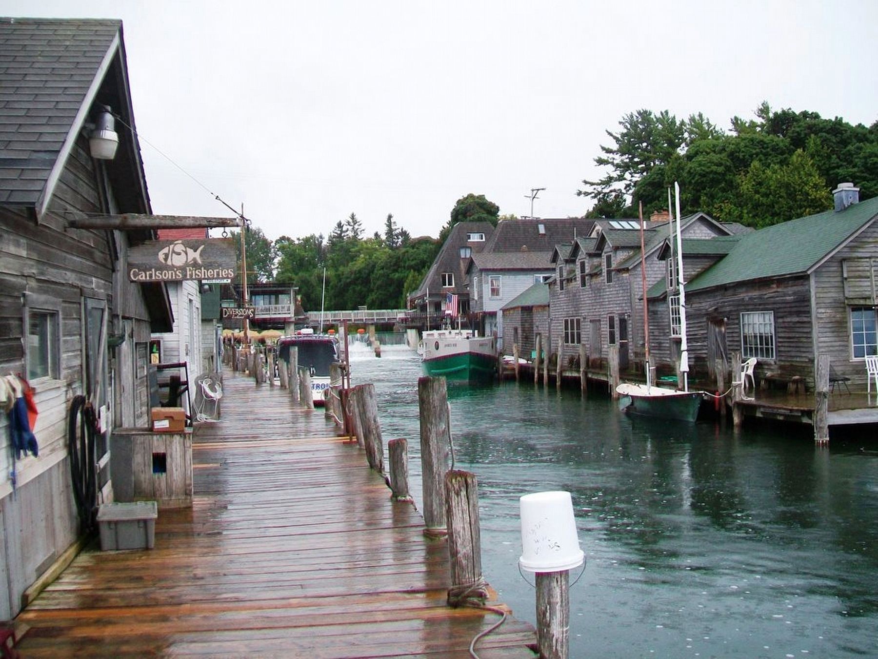 Historic Fishtown on the Leland River image. Click for full size.