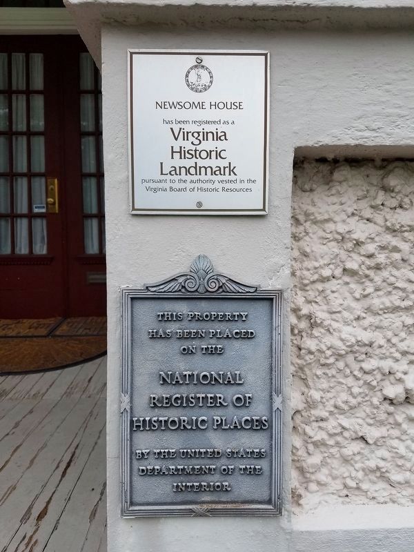 Newsome House Markers image. Click for full size.