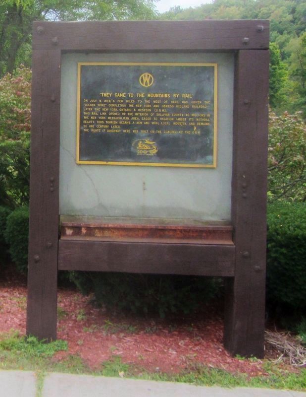 “They Came to the Mountains by Rail” Marker with section of rail. image. Click for full size.