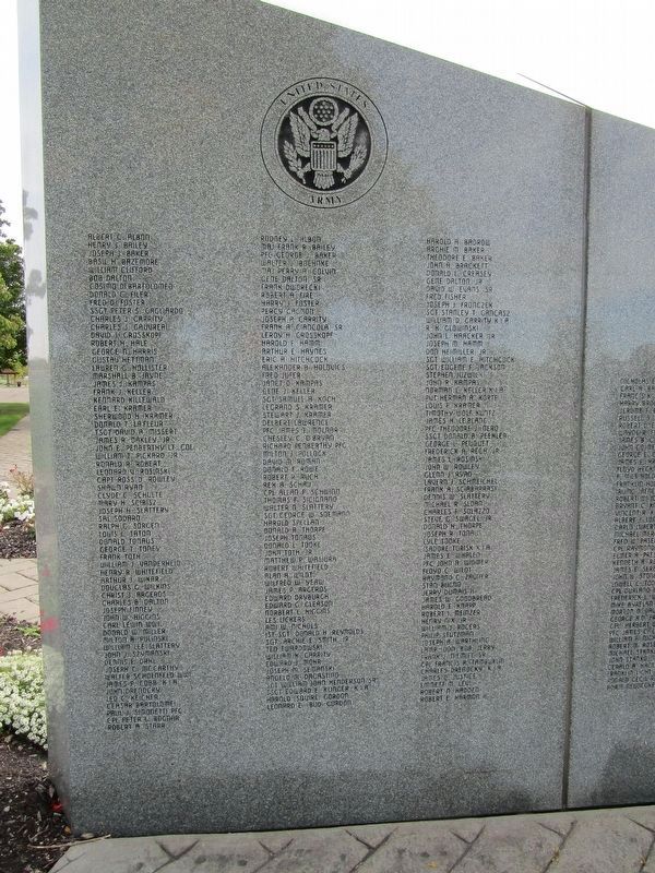 Tonawanda Veterans Memorial image. Click for full size.