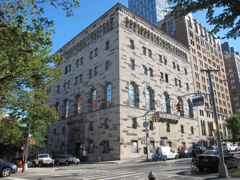 The New York Academy of Medicine image. Click for full size.