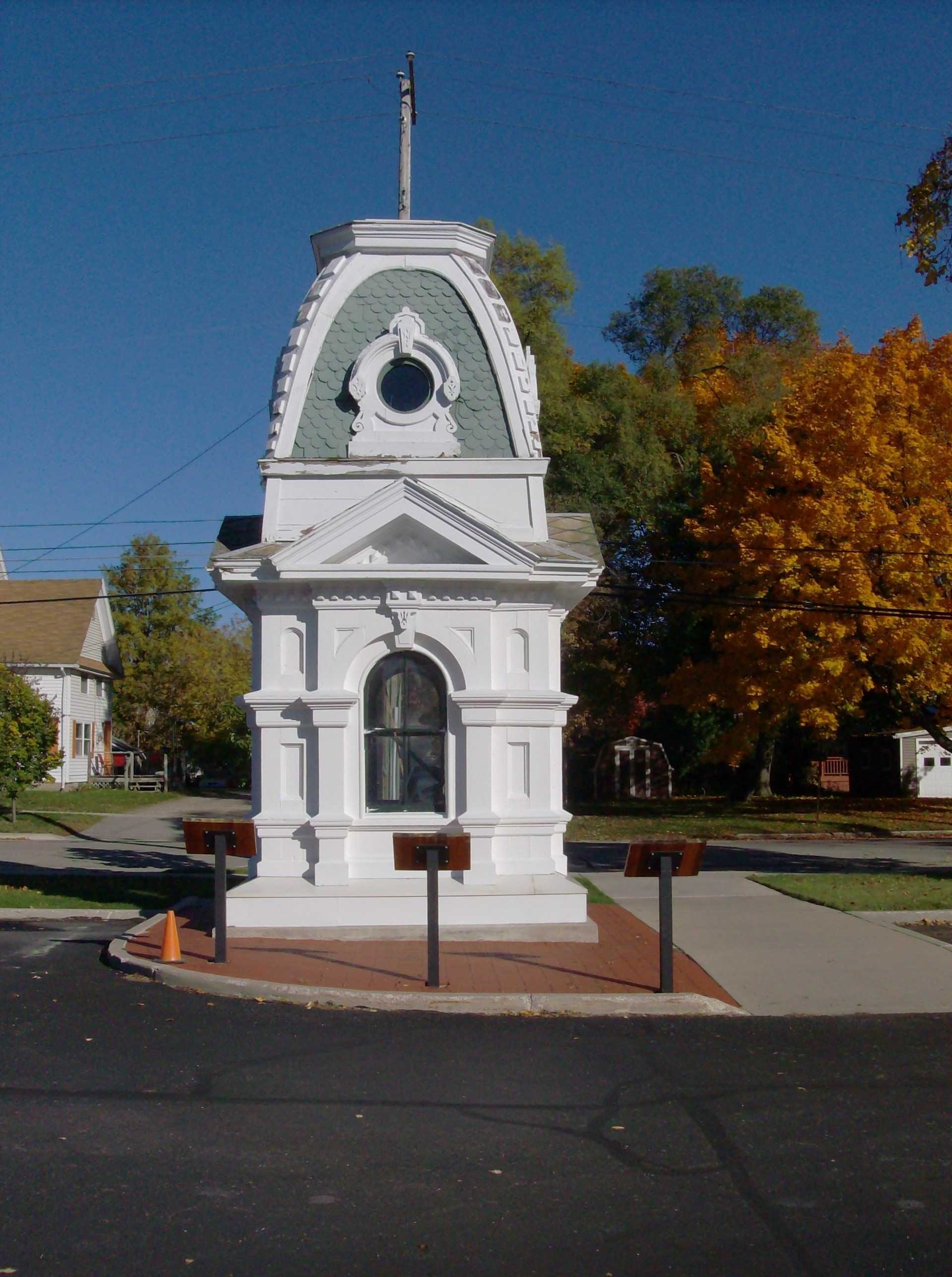 Isabella County Courthouse and Jail Marker