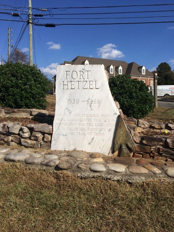 Fort Hetzel Marker and stone shaped like an arrow next to it. image. Click for full size.