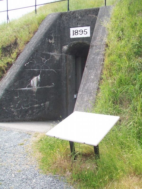 Underground Magazine / Magasin souterrain and Marker. Click for full size. Underground Magazine / Magasin souterrain and Marker image. Click for full size.