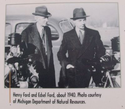 Middle left image image. Click for full size.