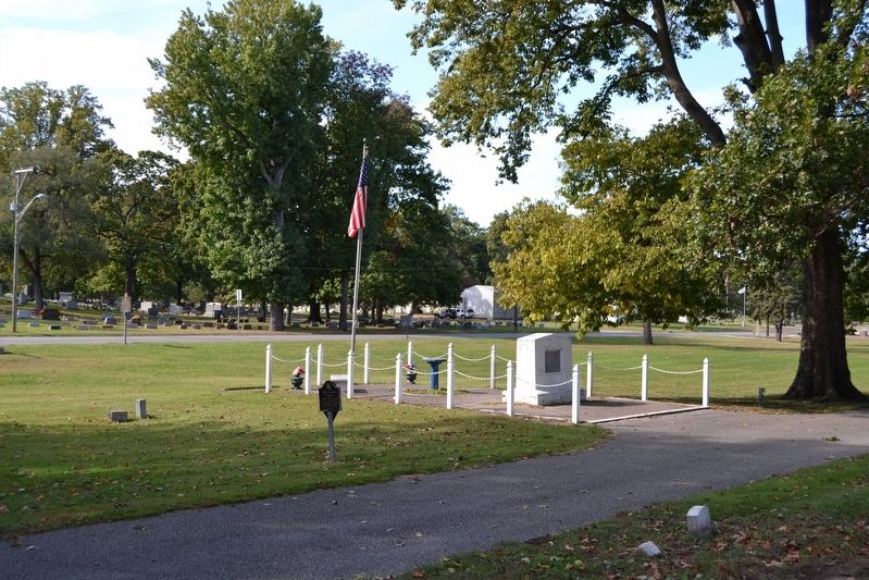 Five Unknown Soldiers Memorial. Click for full size. Five Unknown Soldiers Memorial image. Click for full size.