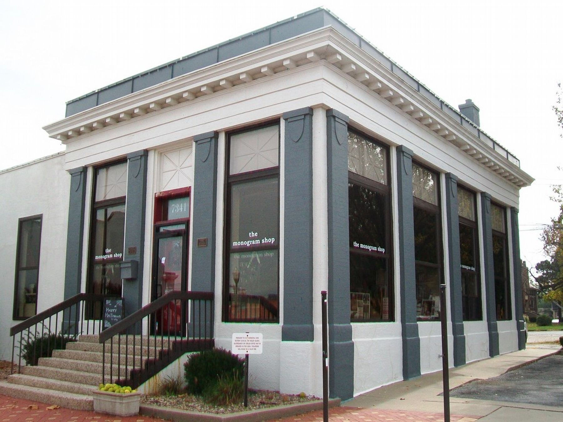 Overland Park State Bank Building and Markers. Click for full size. Overland Park State Bank Building and Markers image. Click for full size.